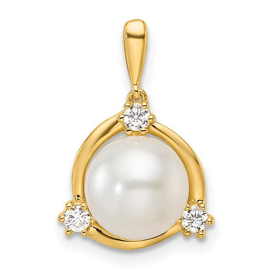 14k Yellow Gold Lab Grown Diamond and Pearl Necklace